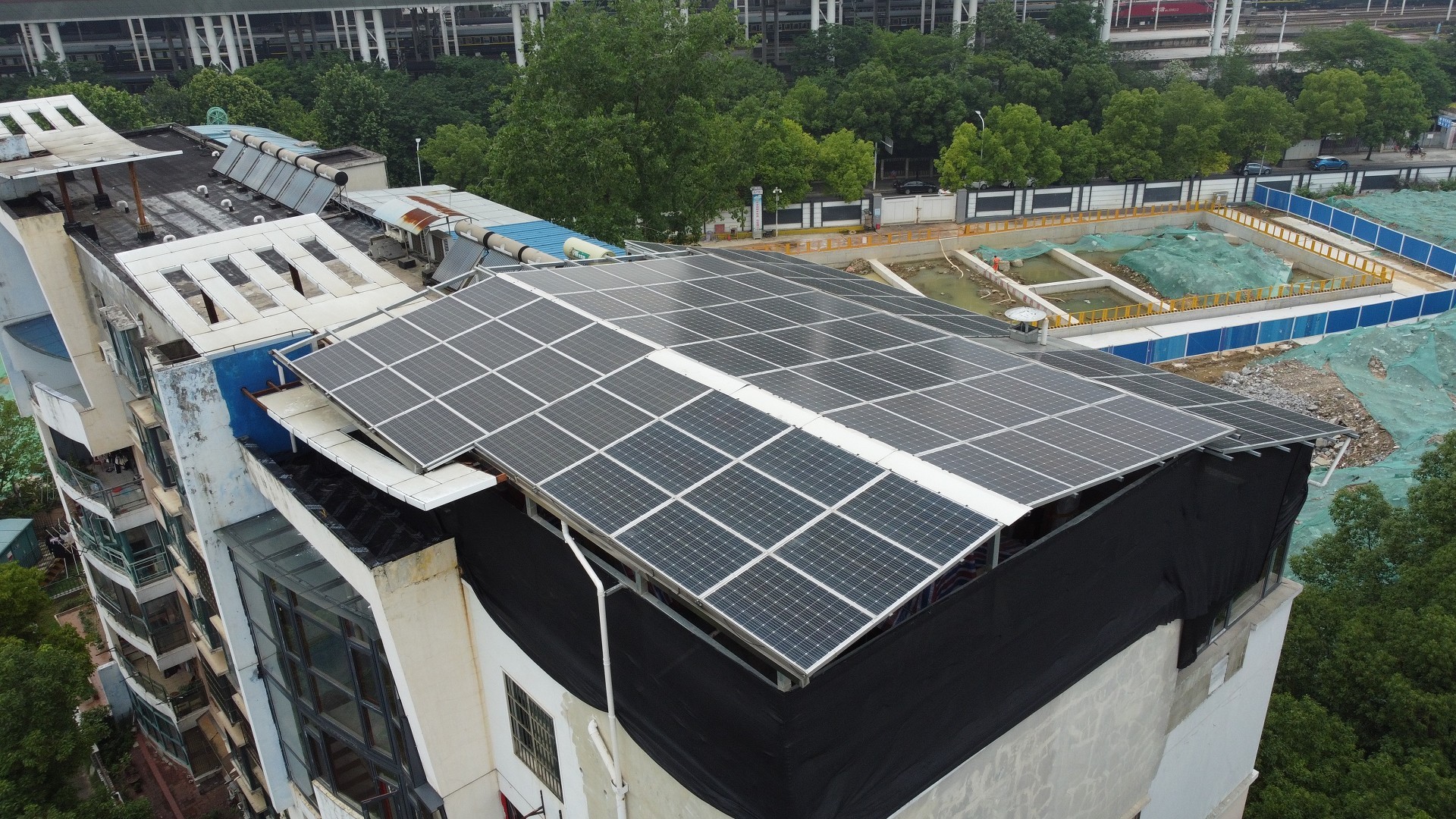 湖北BB贝博艾弗森绿色能源有限公司