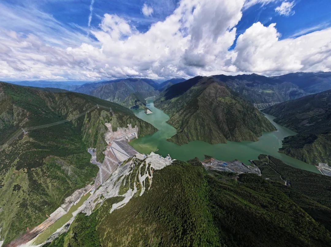 湖北BB贝博艾弗森绿色能源有限公司