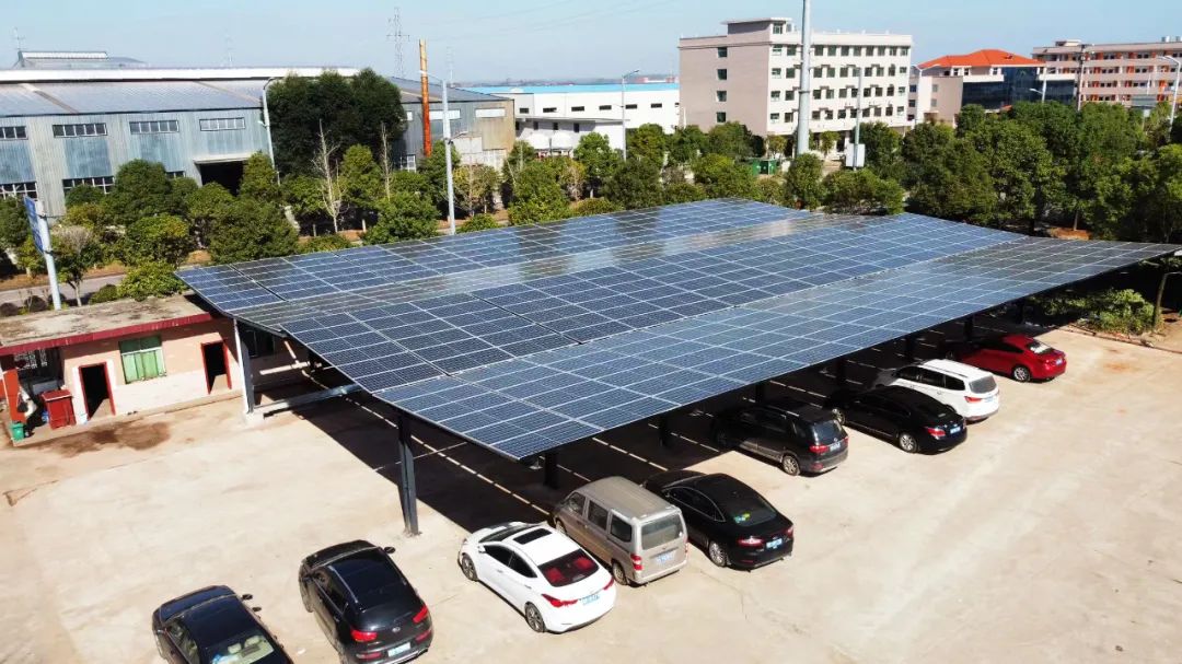 正式印发！户用光伏津贴1.2元/W，住民让出屋顶可免用度电！(附文件)